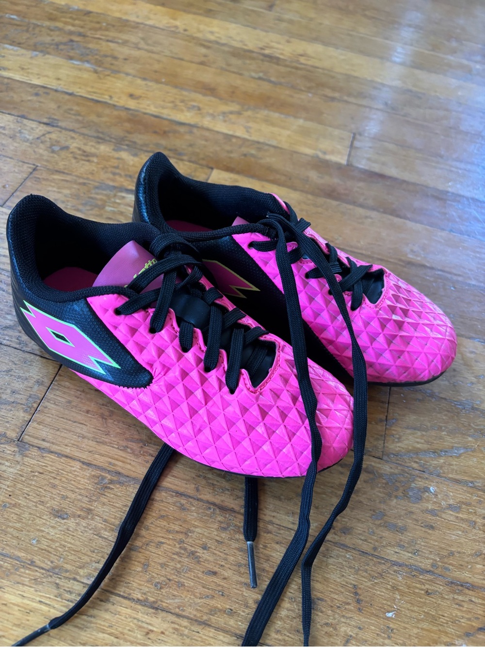 Lotto Hot Pink Athletic Cleats with Black Trim